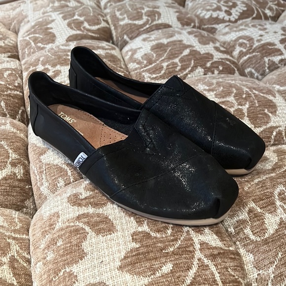 Toms Shoes - Tom’s black metallic shoes size 8
